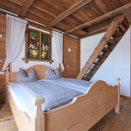 Agriturismo Soleseid サン・ヴィジリオ・ディ・マレッベ エクステリア 写真
