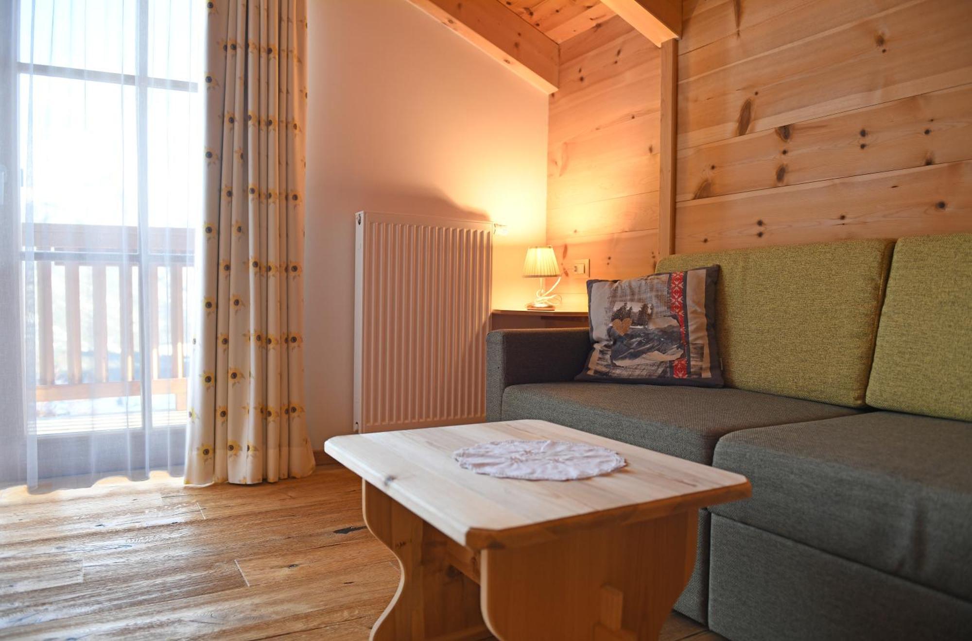 Agriturismo Soleseid サン・ヴィジリオ・ディ・マレッベ エクステリア 写真
