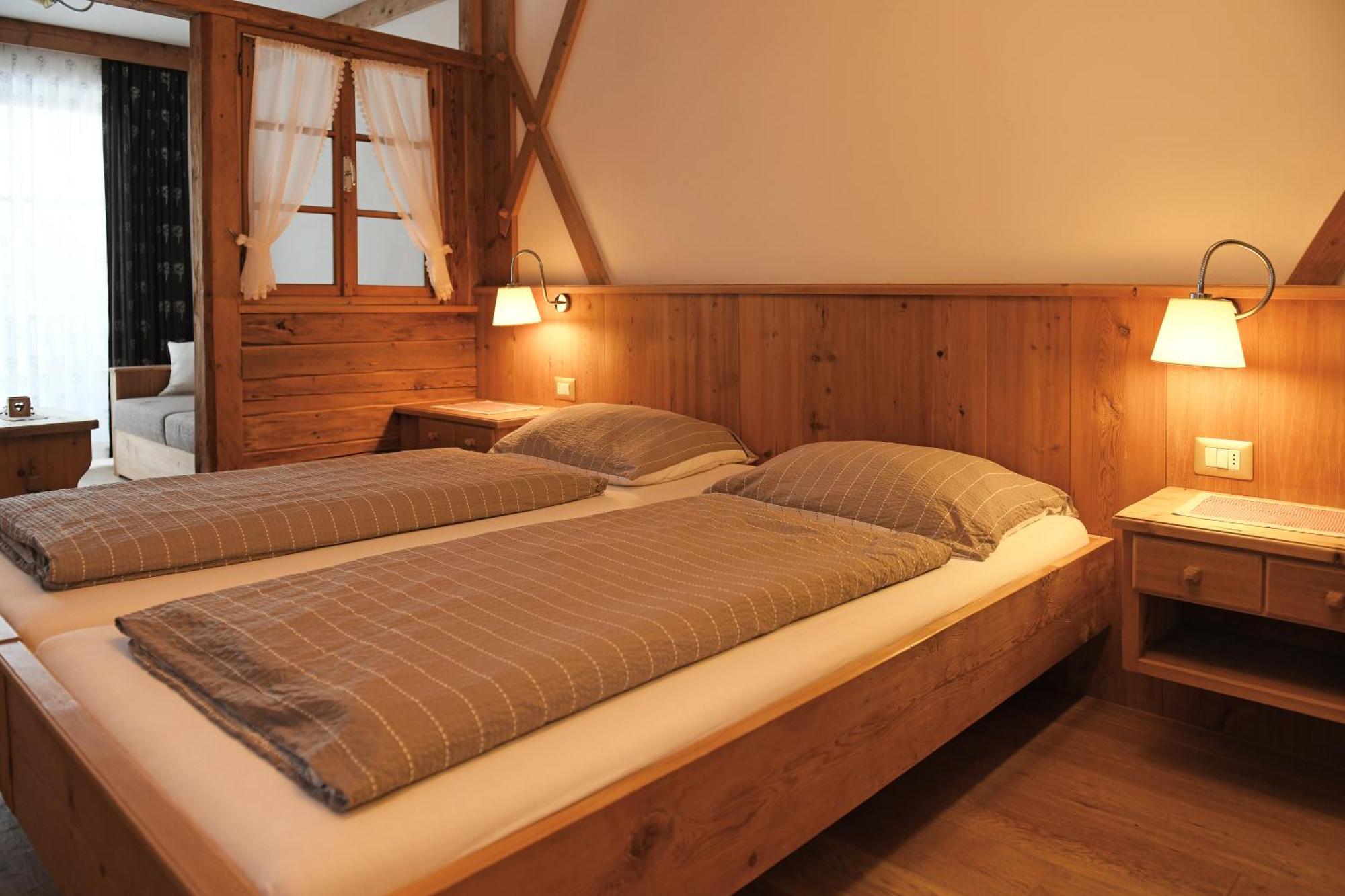 Agriturismo Soleseid サン・ヴィジリオ・ディ・マレッベ エクステリア 写真
