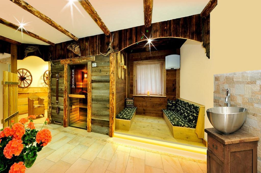 Agriturismo Soleseid サン・ヴィジリオ・ディ・マレッベ エクステリア 写真